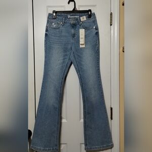 No Boundaries Women's Size 4 Light Wash Mid Rise Bootcut Jeans